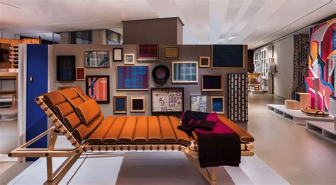 hermes maison interior art.